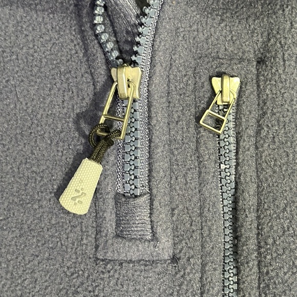 Izod Fleece - Picture 7 of 7